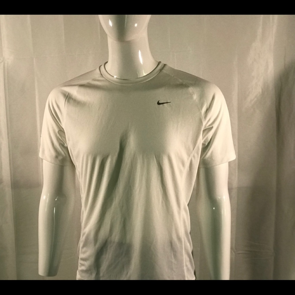 NWT Nike Running UV Protection SS